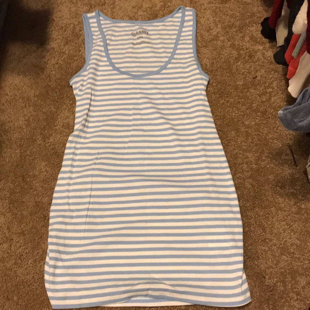 Old navy maternity tank top
